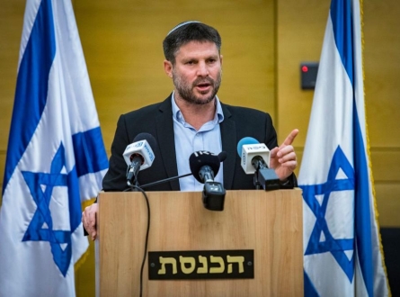 وزير مالية الاحتلال: ليس هناك شعب فلسطيني
