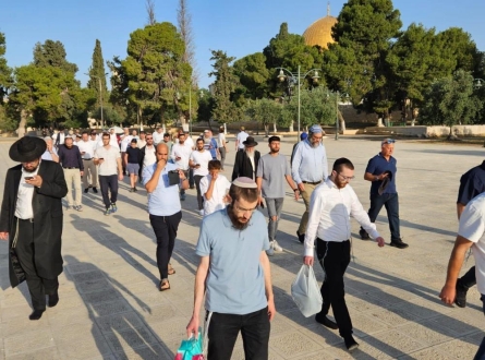 اقتحام غير مُعلن وتضييق معلن